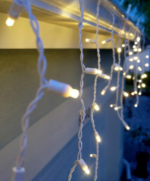 5mm Warm White LED Icicle Lights 70 bulb Elite Holiday Decor